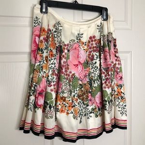 Gap floral pleated skirt